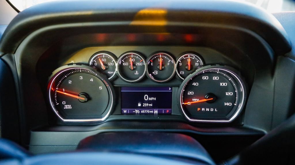 Used 2023 Chevrolet Silverado 2500 Custom w/ Custom Value Package image 23