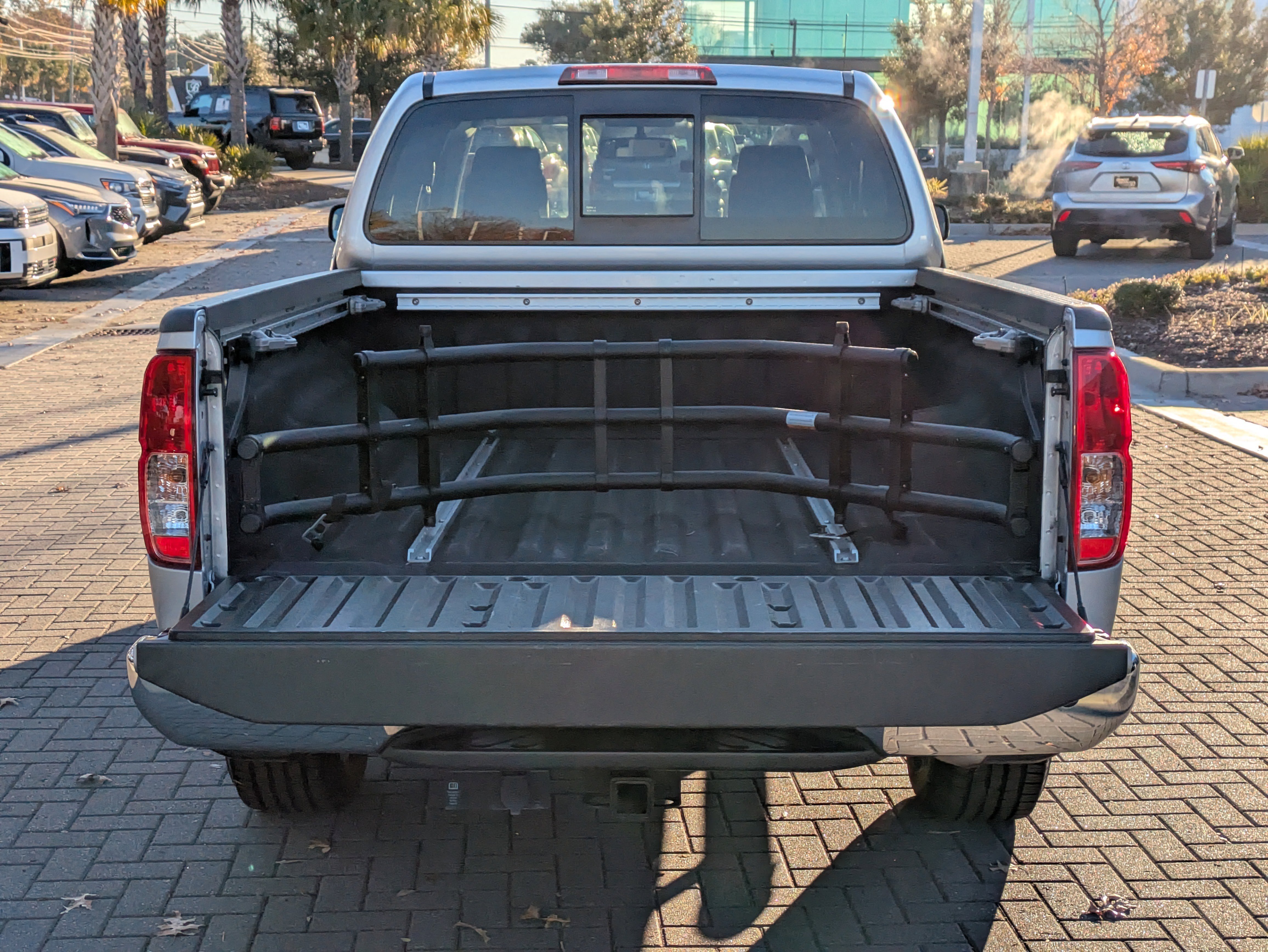 Used 2018 Nissan Frontier SV w/ Value Truck Package image 16