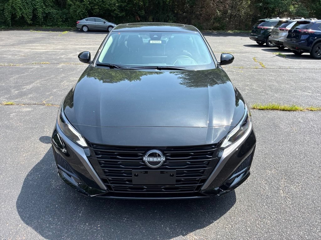 New 2026 Nissan Altima 2.5 SV w/ SV Special Edition Package AWD/4WD image 2