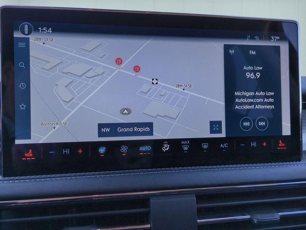 Certified 2023 Lincoln Corsair FWD w/ Equipment Group 101A image 24