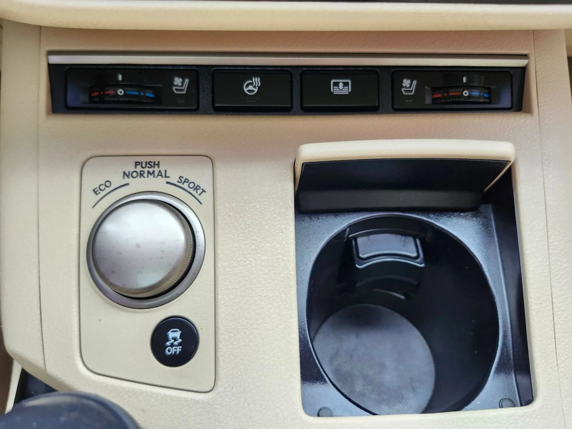 Used 2015 Lexus ES 350 w/ Luxury Package FWD image 28