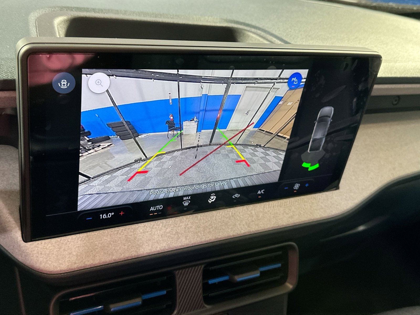 New 2025 Ford Maverick XLT w/ Equipment Group 301A image 35