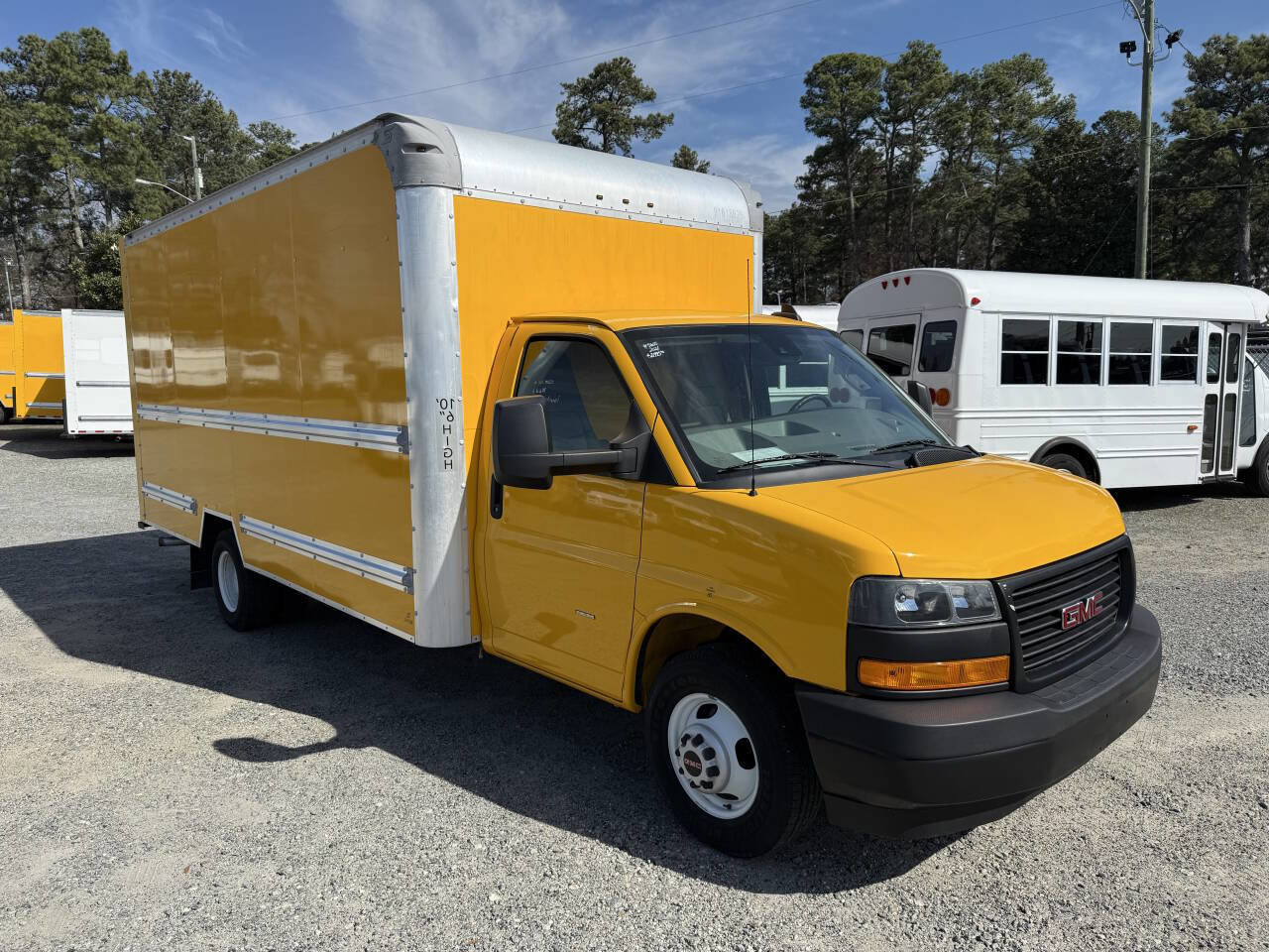 Used 2021 GMC Savana 3500 Extended w/ Power Convenience Package image 2