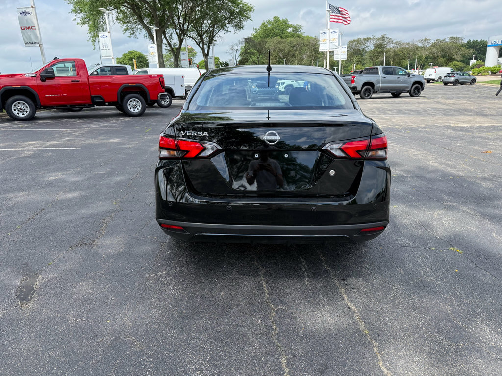 Used 2025 Nissan Versa S FWD image 6