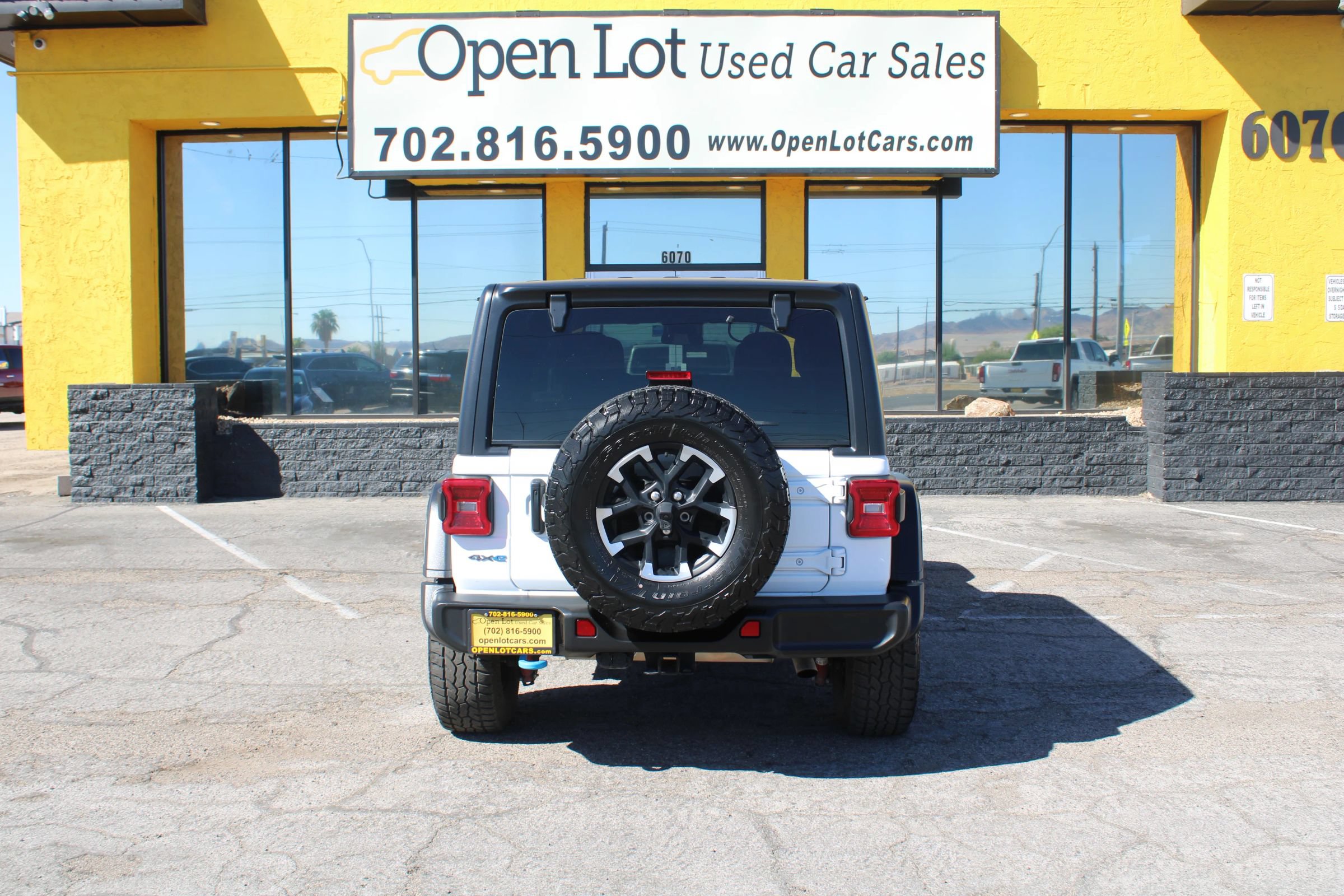 Used 2024 Jeep Wrangler Unlimited Rubicon 4xe AWD/4WD image 6