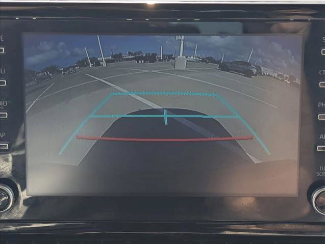 Used 2020 Toyota Corolla LE image 14