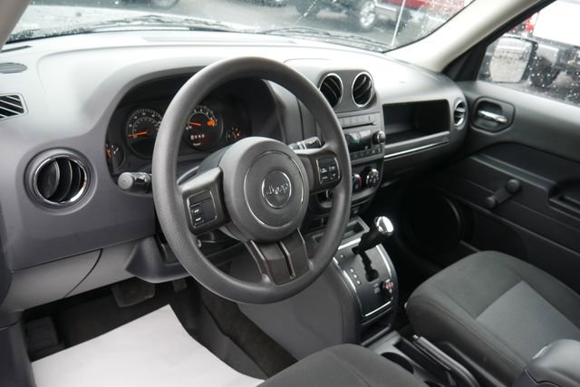 Used 2015 Jeep Patriot Sport image 11