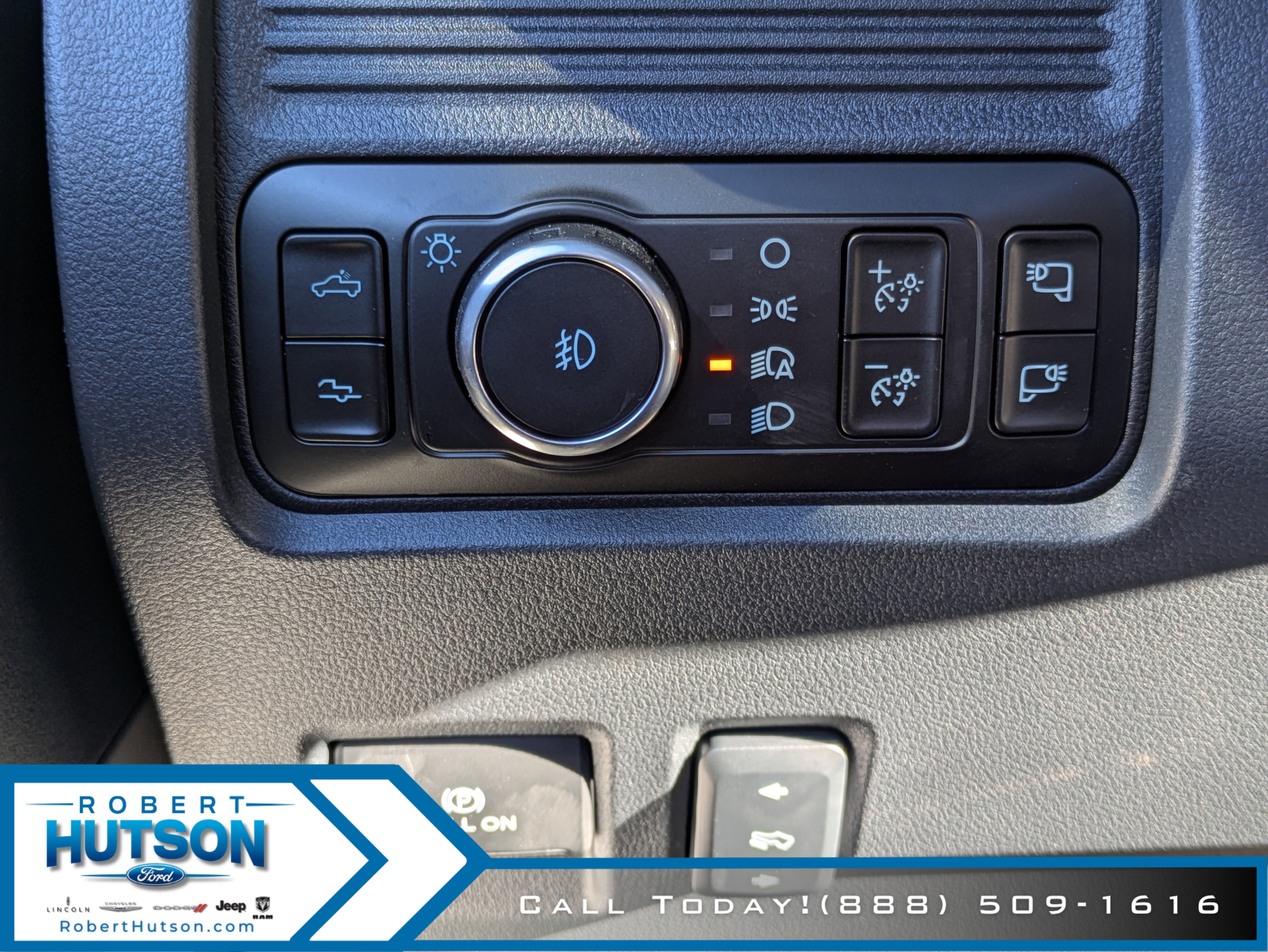 New 2026 Ford F250 Platinum image 29