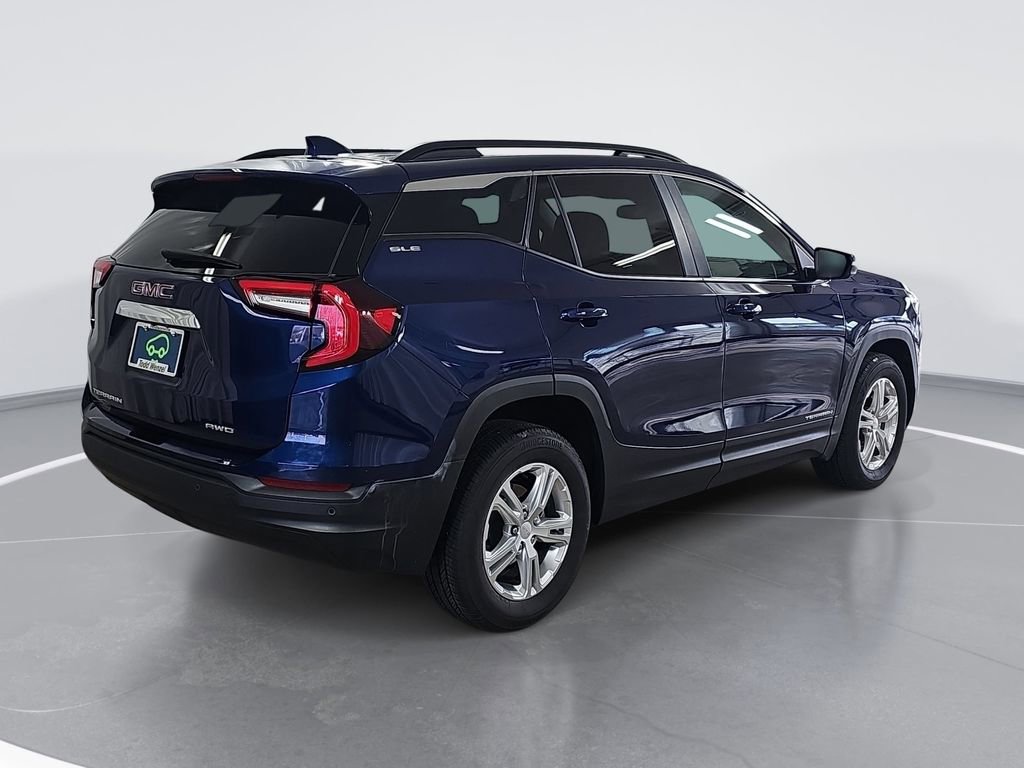 Certified 2022 GMC Terrain SLE w/ Driver Convenience Package image 5