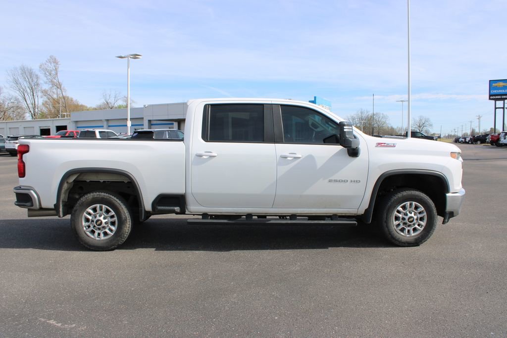 Used 2020 Chevrolet Silverado 2500 LT w/ Z71 Off-Road Package image 11