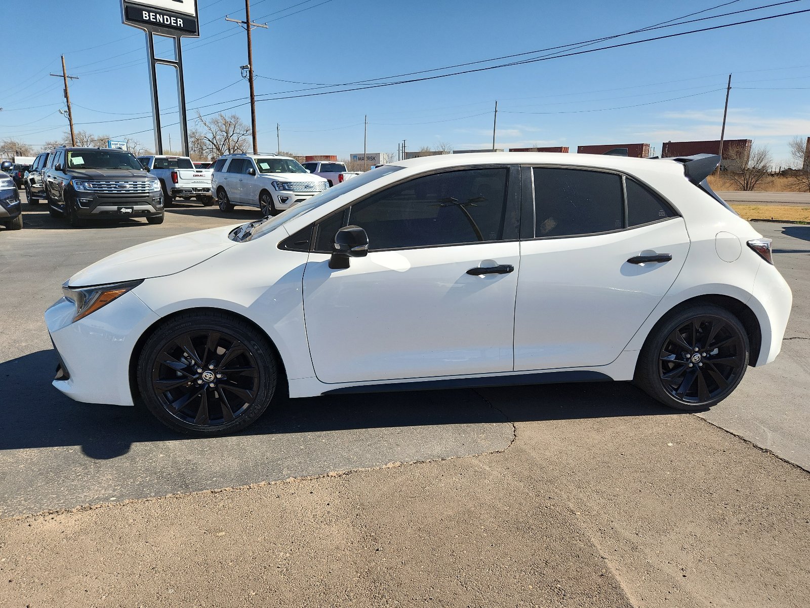 Used 2022 Toyota Corolla SE w/ Carpet Mat Package (TMS) image 2