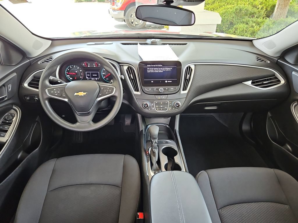 Used 2025 Chevrolet Malibu LT FWD image 9