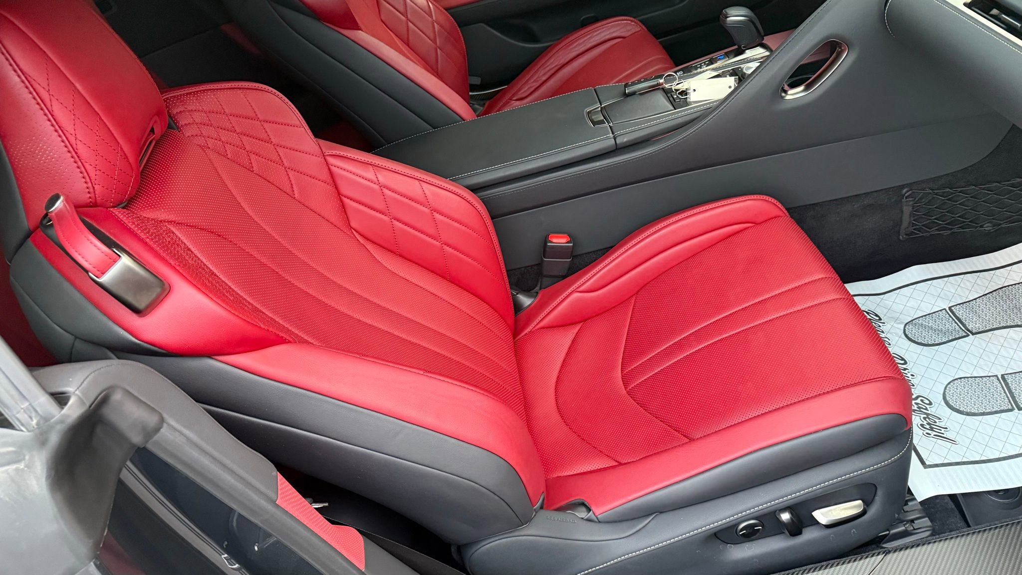 Used 2021 Lexus LC 500 Convertible image 27