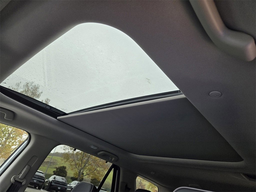 New 2025 Honda Pilot Elite image 21