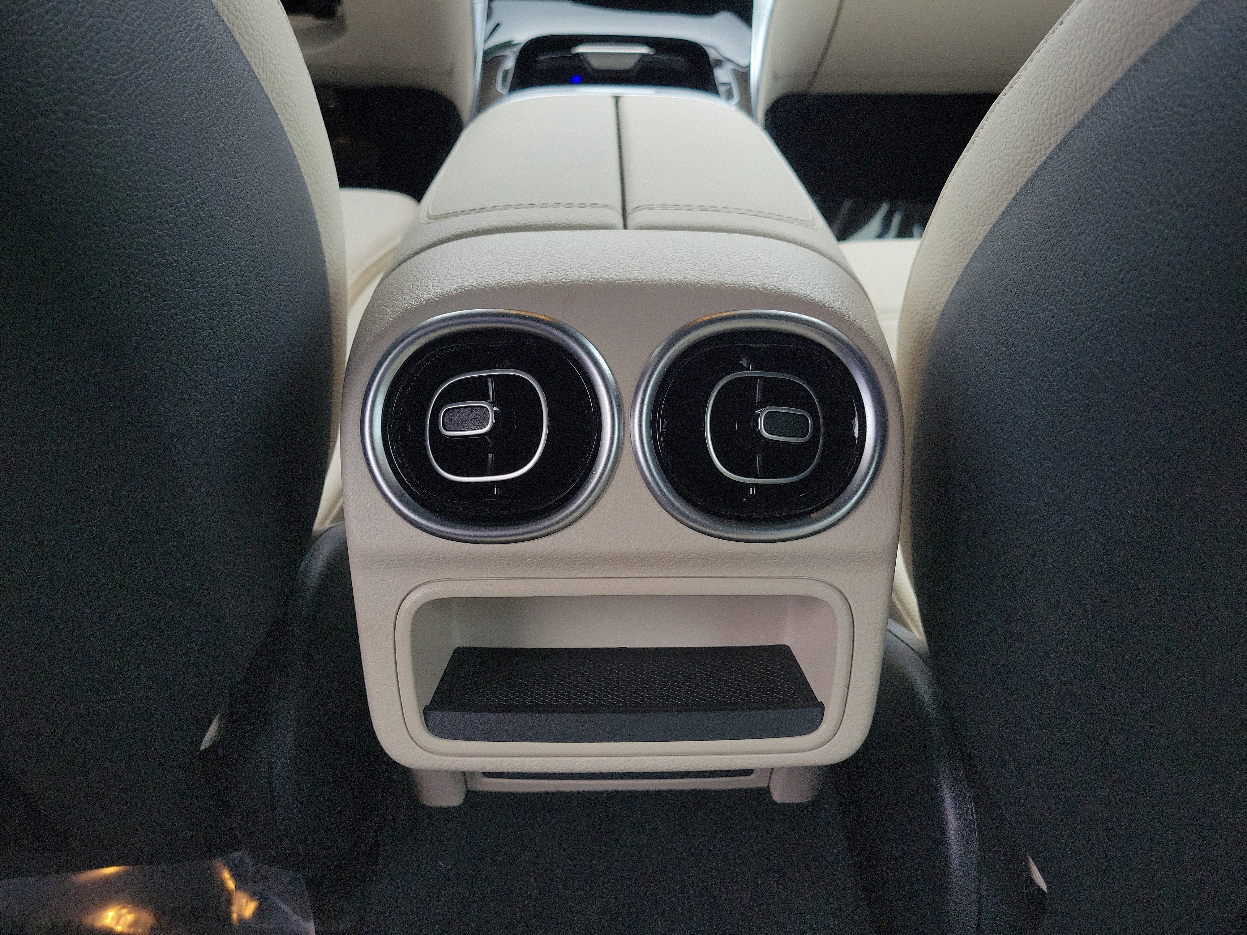 Certified 2025 Mercedes-Benz C 300 Sedan image 7