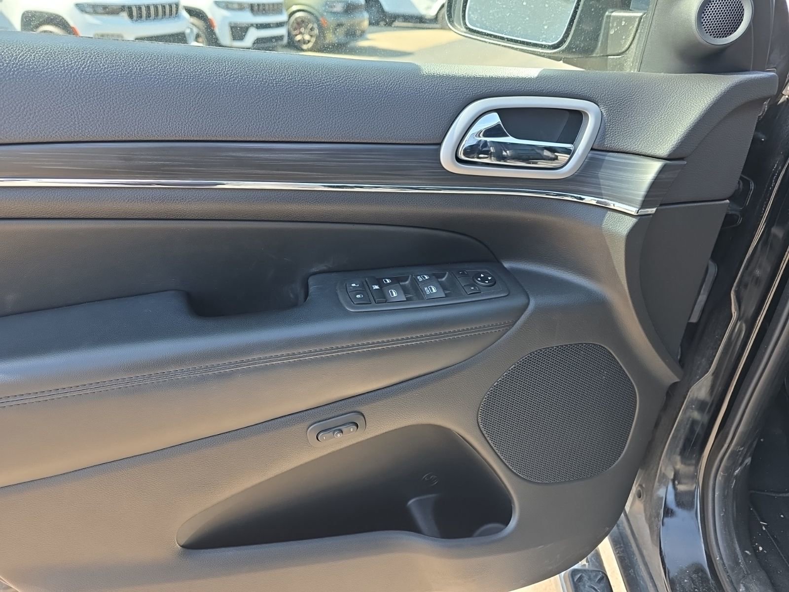 Used 2020 Jeep Grand Cherokee Limited w/ Luxury Group II image 13