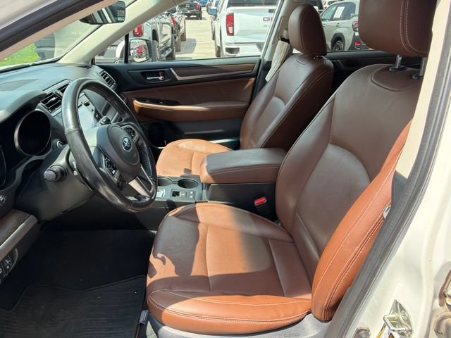 Used 2017 Subaru Outback 3.6R Touring w/ Popular Package #5A AWD/4WD image 9