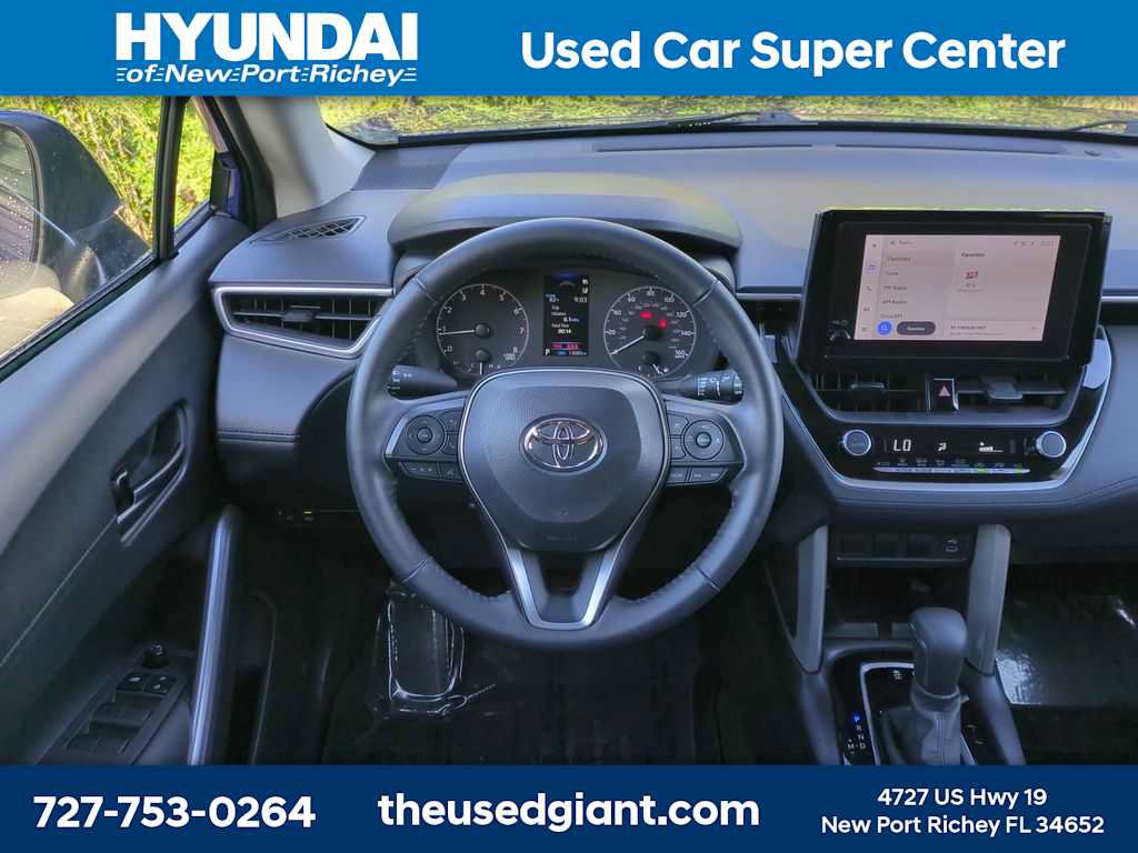 Used 2024 Toyota Corolla Cross LE FWD image 17