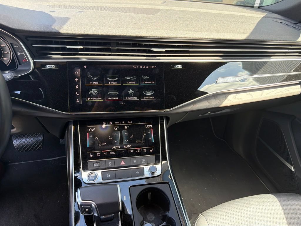 Used 2021 Audi Q8 Premium Plus AWD/4WD image 11