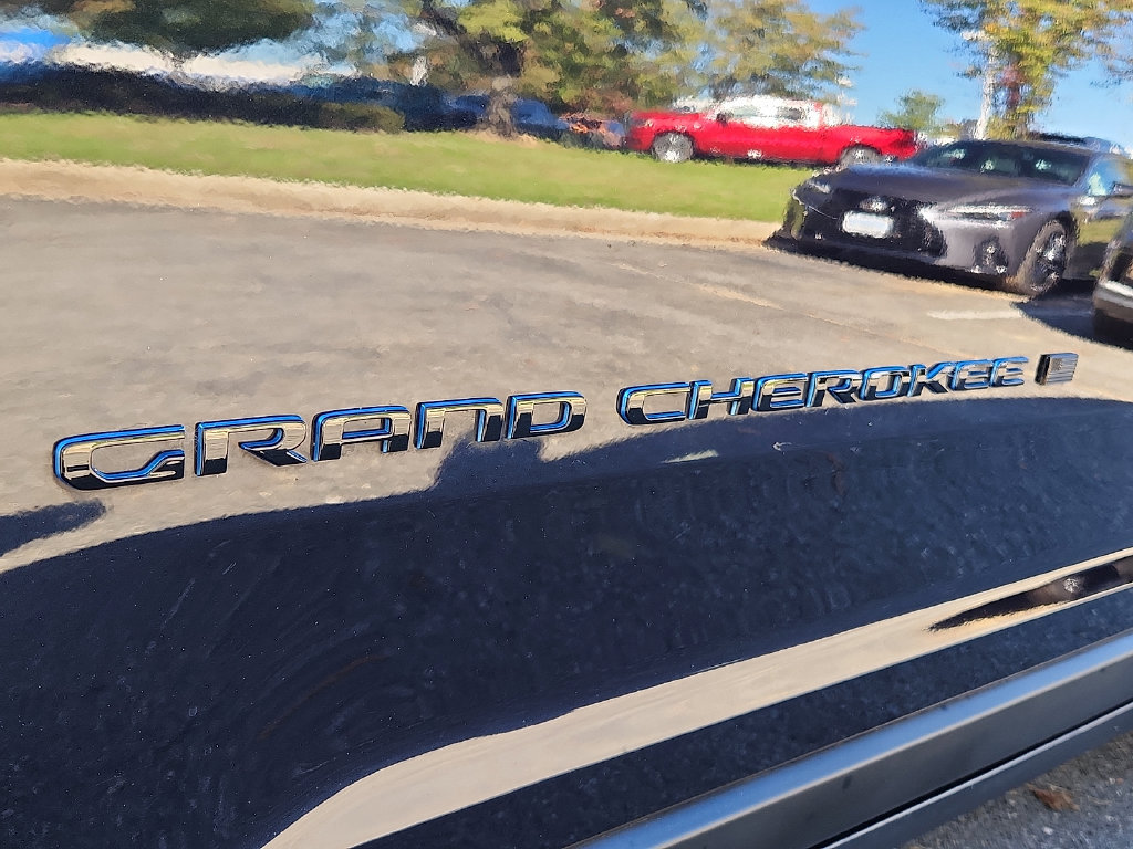 Used 2024 Jeep Grand Cherokee Trailhawk w/ Advanced Protech Group II AWD/4WD image 34