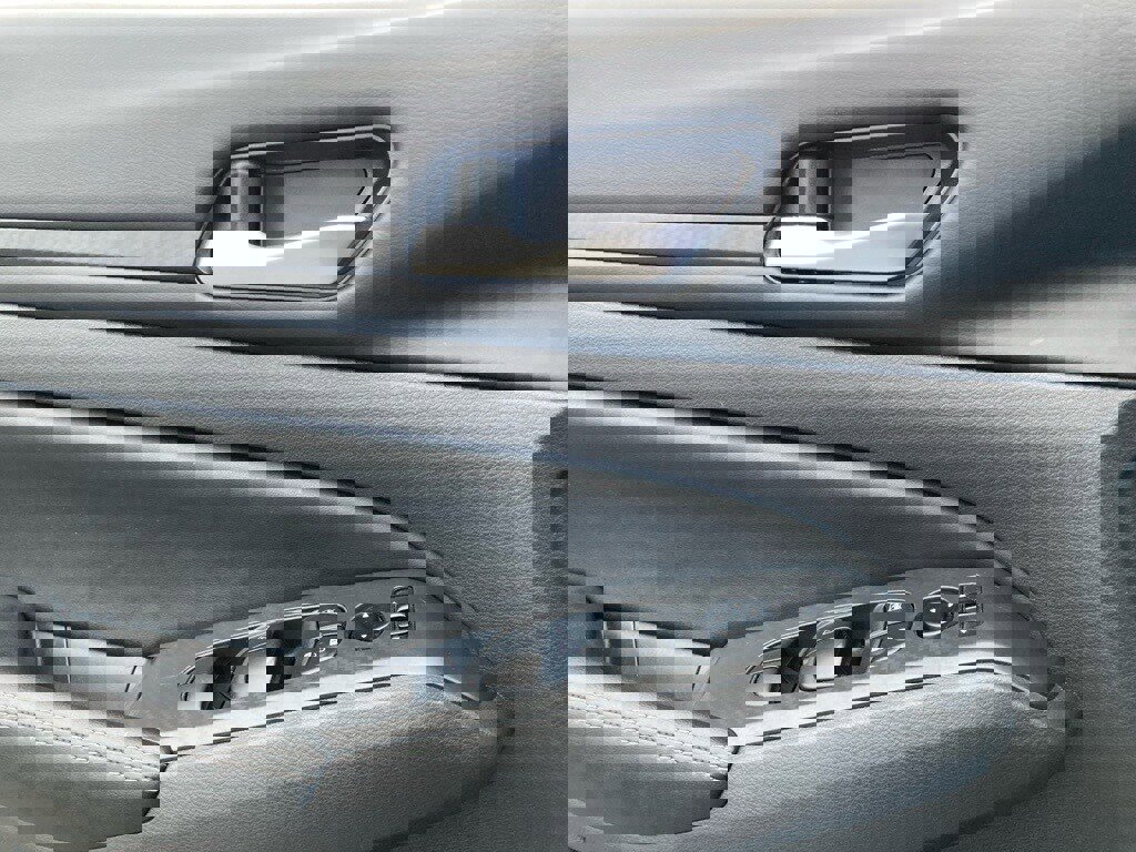 Used 2025 Nissan Altima 2.5 SV image 13