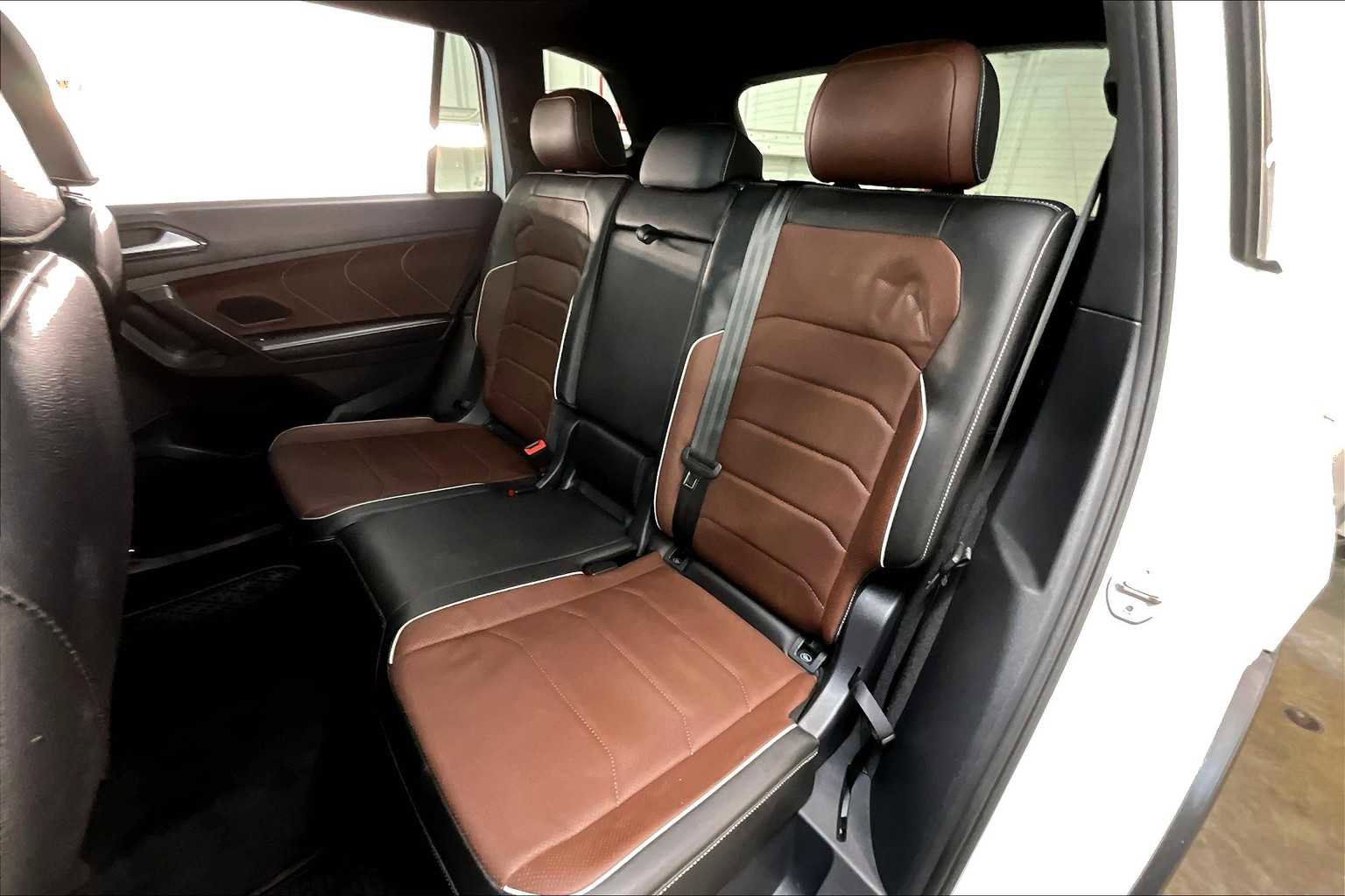Used 2022 Volkswagen Tiguan SEL R-Line image 29