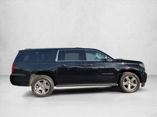 Used 2020 Chevrolet Suburban Premier image 4