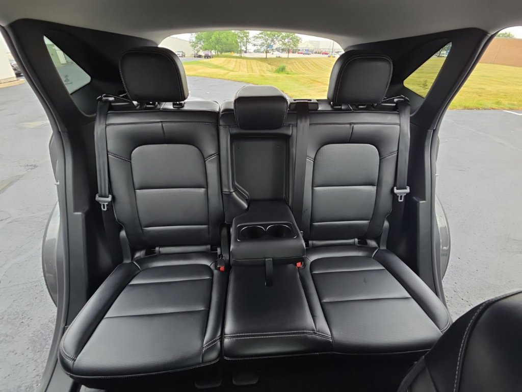 Used 2025 Ford Escape Platinum AWD/4WD image 23