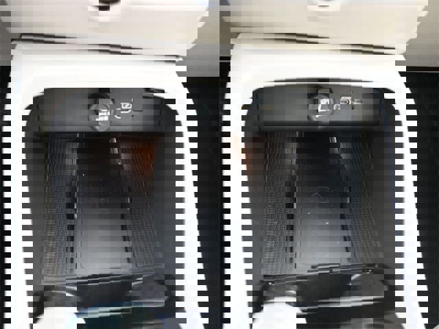 New 2025 Volvo XC40 B5 Plus w/ Protection Package Premier image 12