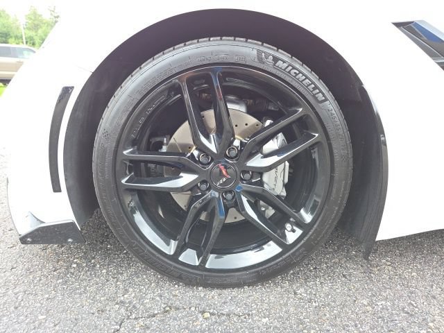 Used 2018 Chevrolet Corvette Stingray Coupe w/ 1LT RWD image 57