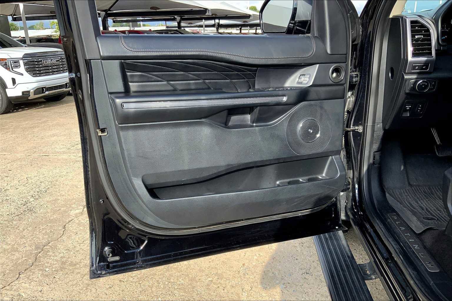 Used 2020 Ford Expedition Platinum image 20