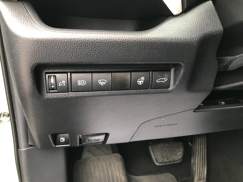 Certified 2021 Toyota RAV4 XLE Premium AWD/4WD image 19