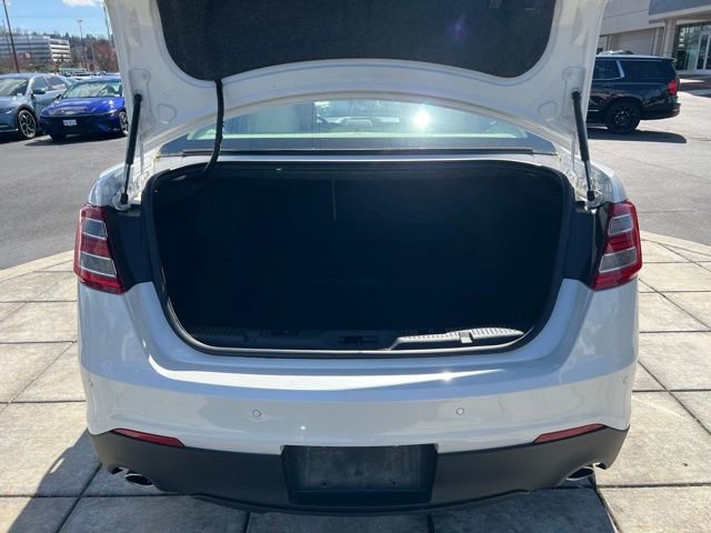 Used 2016 Ford Taurus Limited w/ Equipment Group 301A AWD/4WD image 10