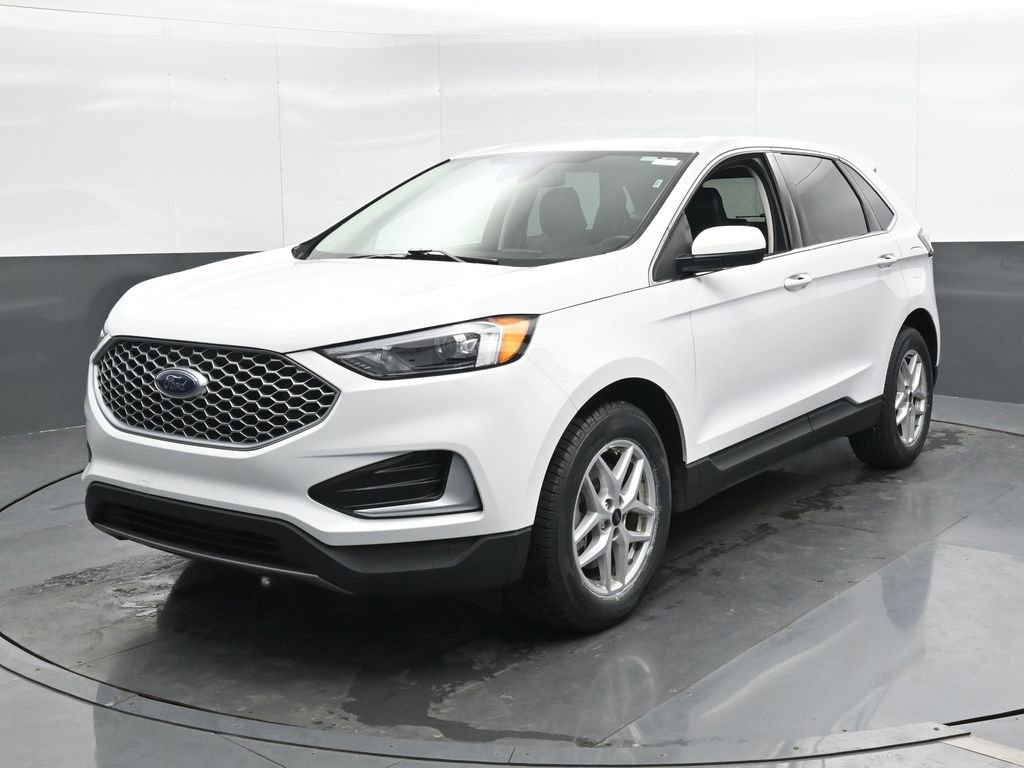 Used 2024 Ford Edge SEL image 6