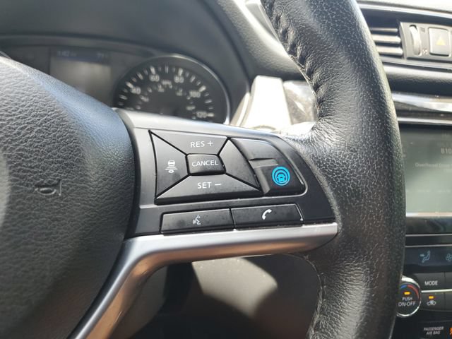 Used 2020 Nissan Rogue SL FWD image 23
