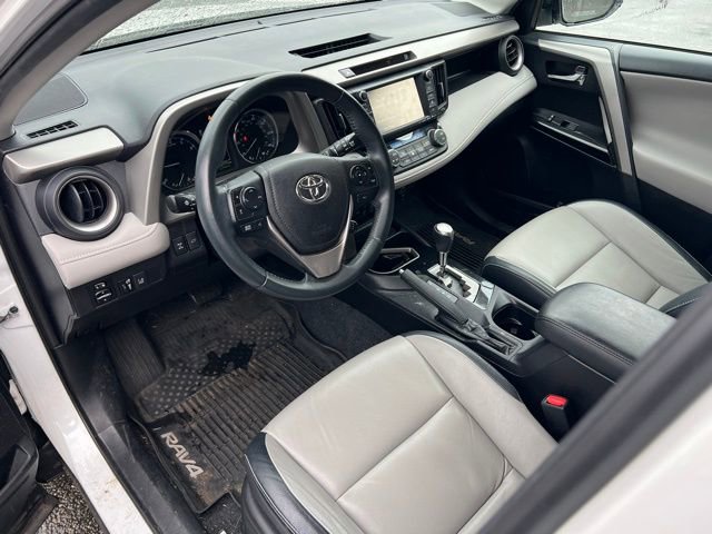Used 2016 Toyota RAV4 Limited image 13