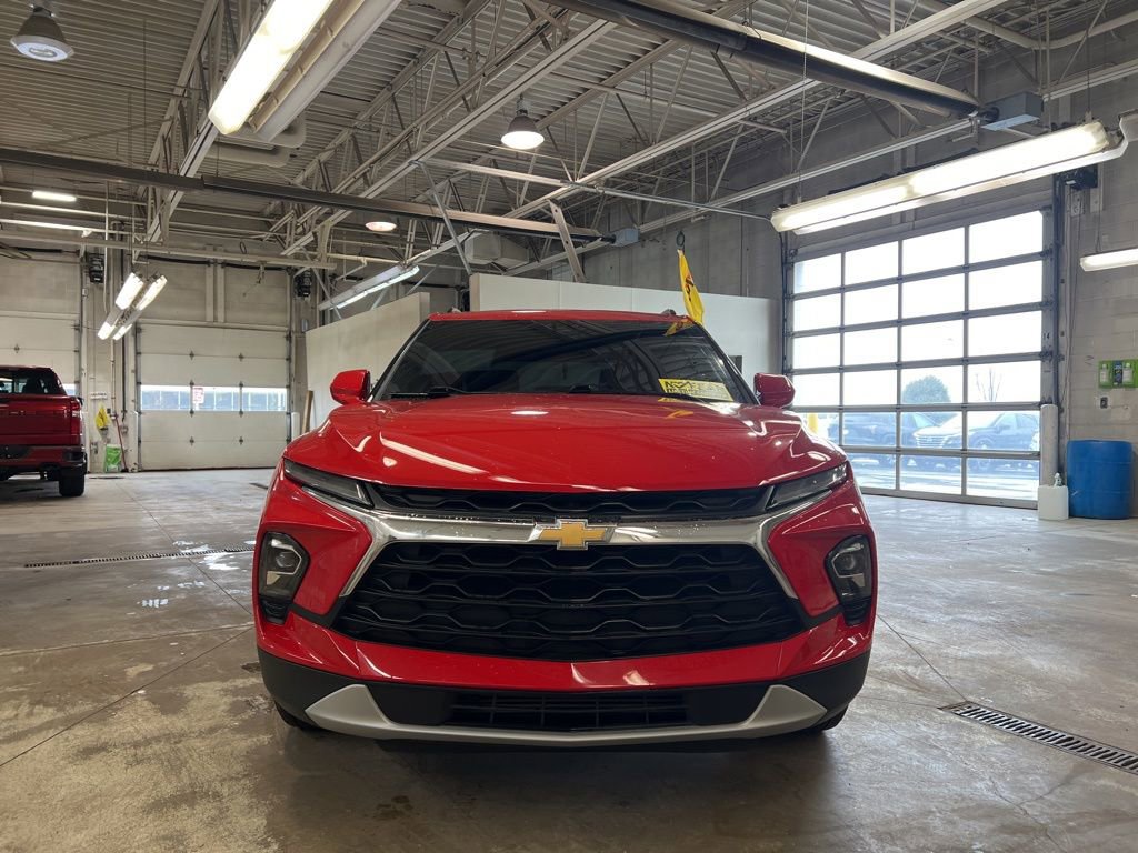 Used 2023 Chevrolet Blazer LT w/ Convenience Package image 2