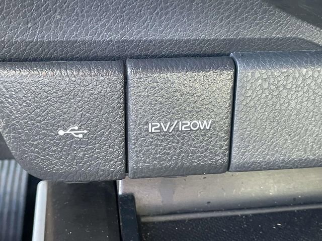 Used 2021 Toyota Camry LE image 27