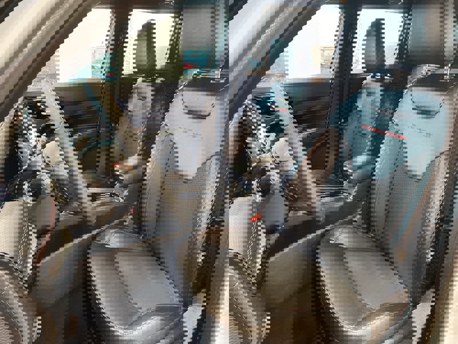 Used 2025 Jeep Compass Trailhawk image 11