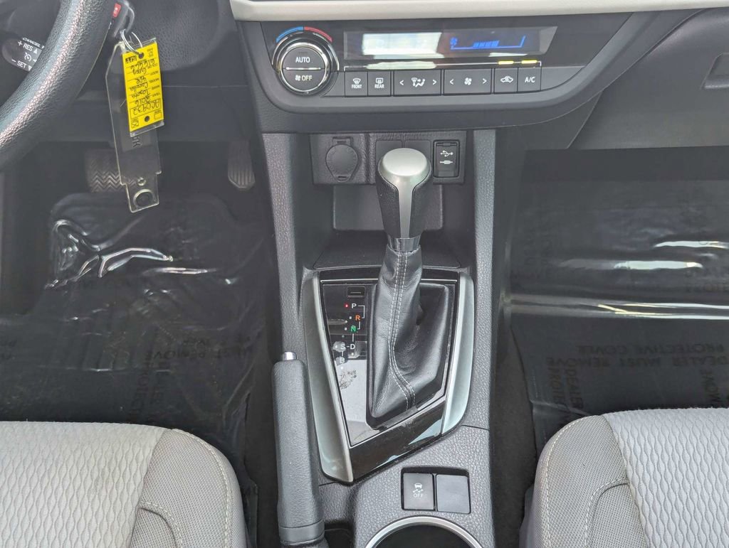 Used 2016 Toyota Corolla LE image 16