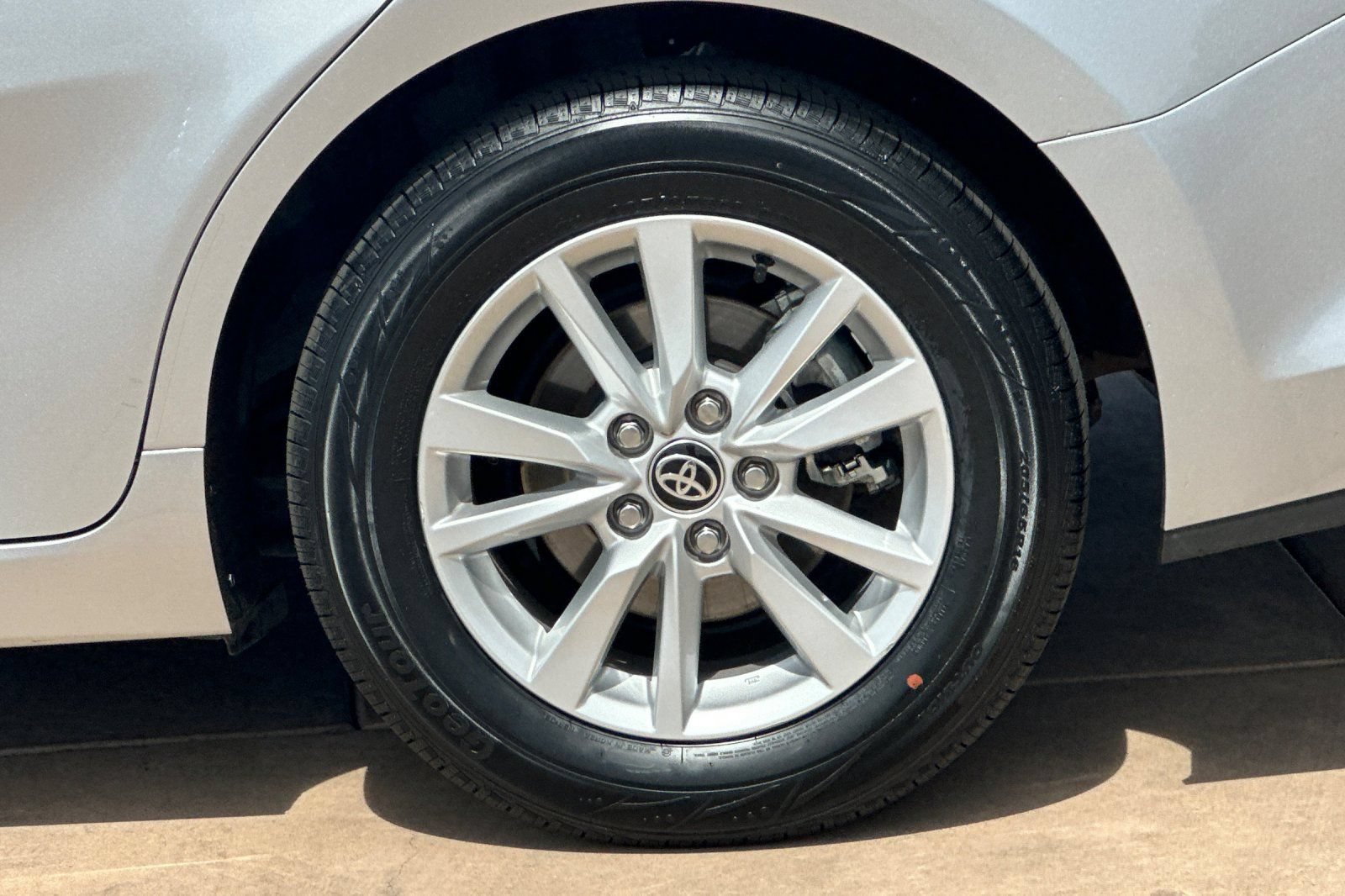 Certified 2025 Toyota Camry LE AWD/4WD image 32