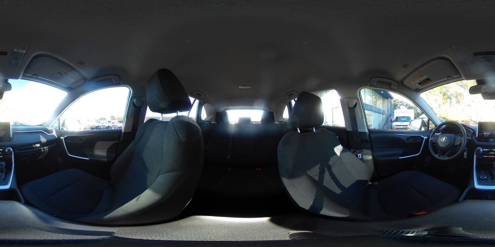 Used 2025 Toyota RAV4 LE image 41