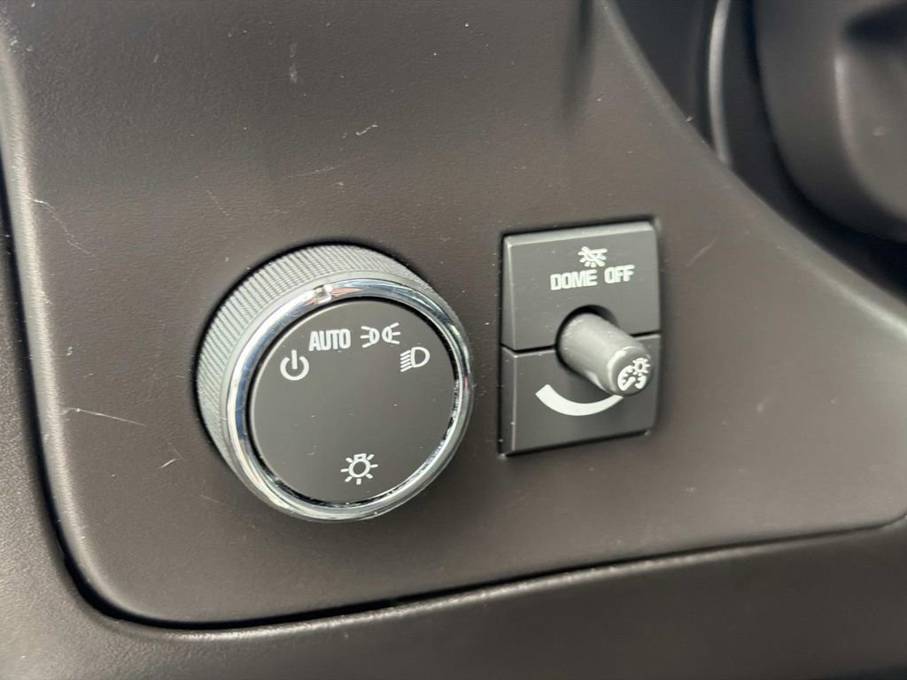 Used 2024 GMC Savana 2500 w/ Driver Convenience Package image 18