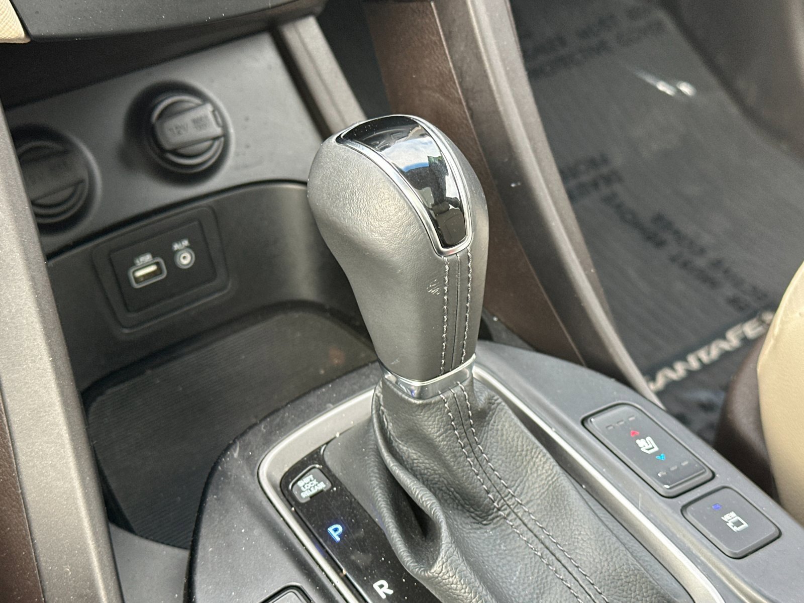 Used 2017 Hyundai Santa Fe Sport w/ 2.4L Tech Package 04 image 22