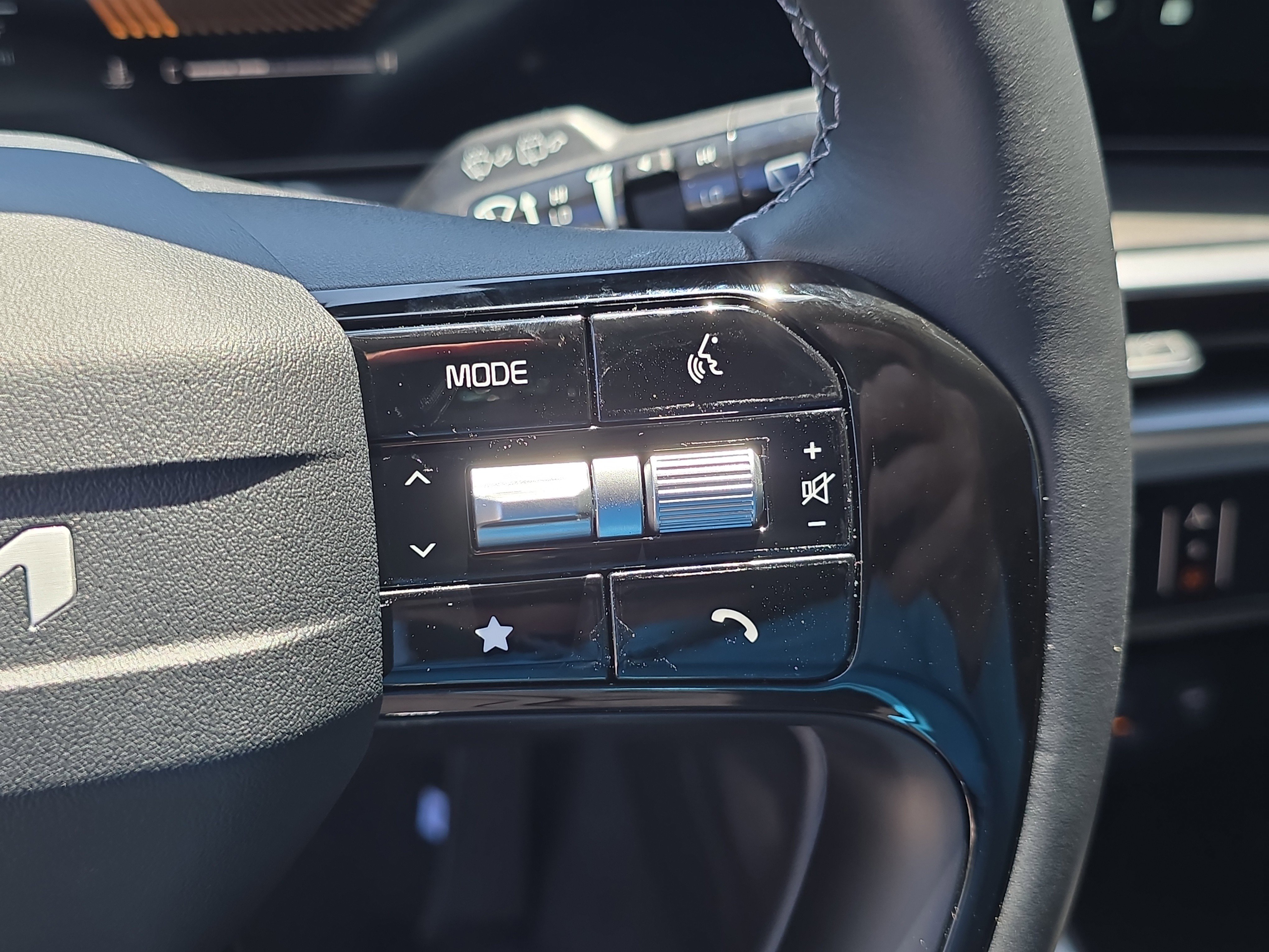 New 2026 Kia Sorento LX FWD image 29