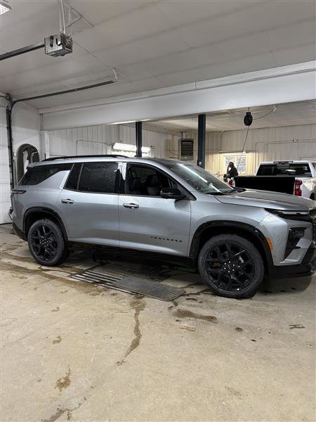 New 2026 Chevrolet Traverse RS w/ LPO, Floor Liner Package image 1