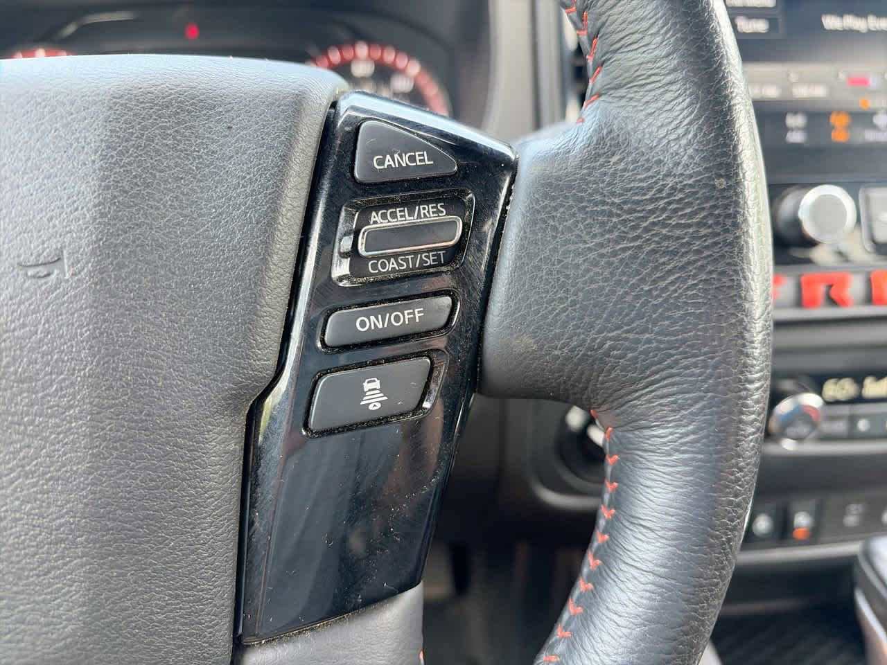 Used 2025 Nissan Frontier PRO-4X w/ Pro Convenience Package AWD/4WD image 26