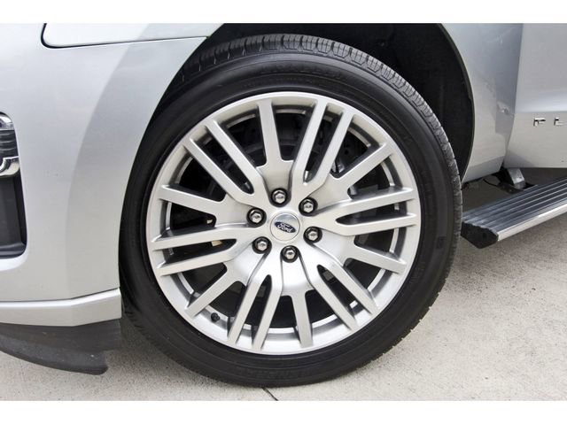 Used 2023 Ford Expedition Platinum image 29