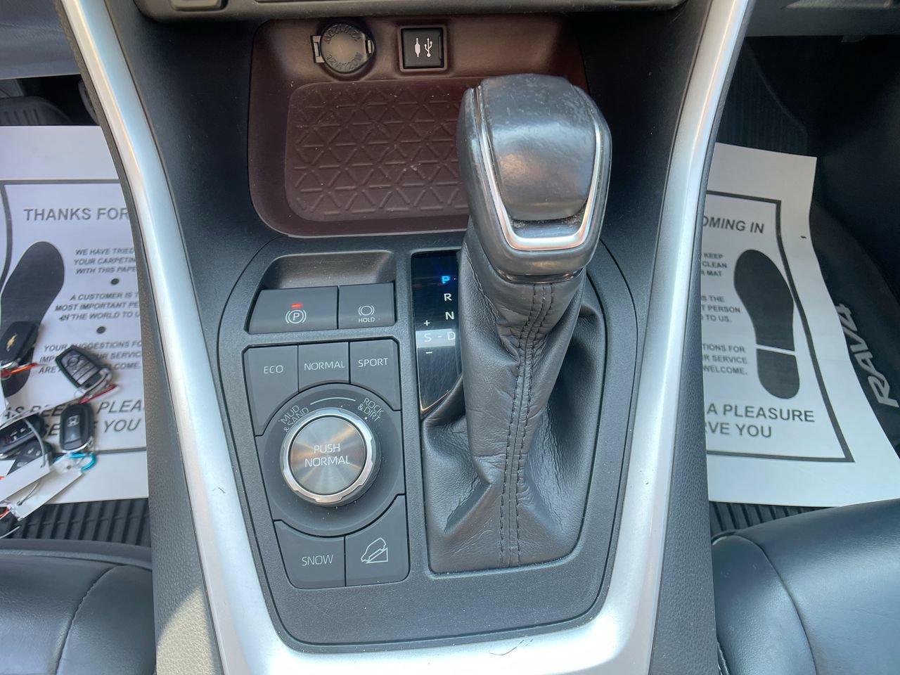Used 2019 Toyota RAV4 Limited AWD/4WD image 21