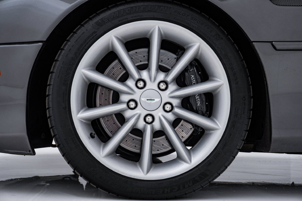 Used 2002 Aston Martin DB7 Vantage RWD image 15